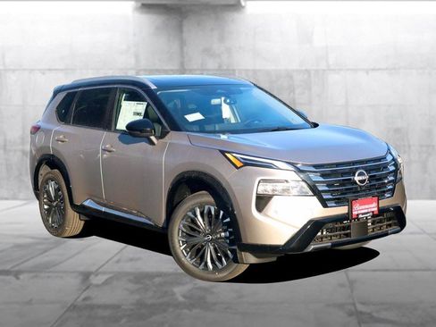 New 2026 Nissan Rogue Platinum w/ Platinum Premium Package image 2