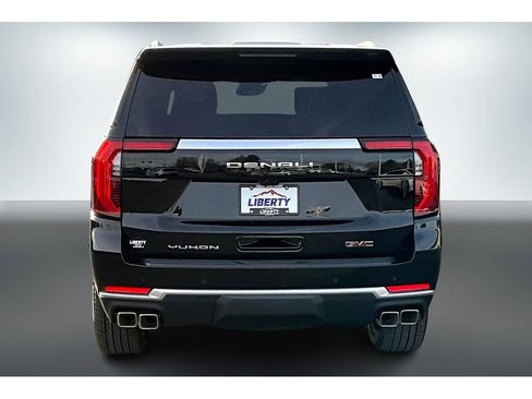 New 2026 GMC Yukon Denali w/ Denali Reserve Package AWD/4WD image 4