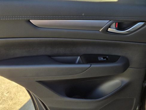 New 2025 MAZDA CX-5 AWD 2.5 S w/ Preferred Package image 11