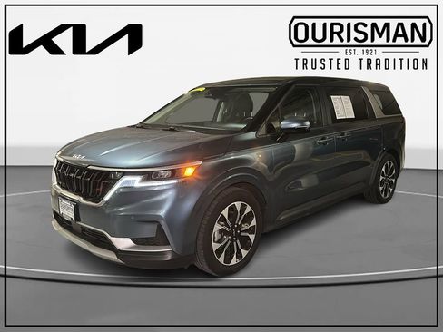 Used 2024 Kia Carnival EX FWD image 2