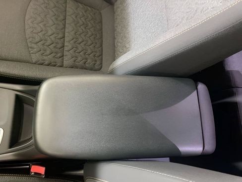Used 2024 Chevrolet Equinox LT w/ LPO, Floor Liner Package FWD image 42