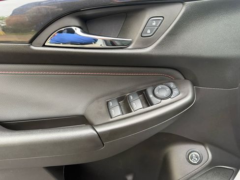 Used 2025 Chevrolet TrailBlazer RS w/ Convenience Package FWD image 12