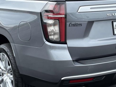 Used 2021 Chevrolet Suburban High Country AWD/4WD image 5