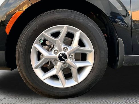 Used 2023 Kia Soul LX w/ LX Technology Package image 22