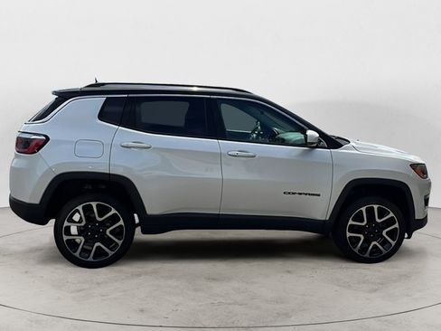 Used 2018 Jeep Compass Limited w/ Navigation Group AWD/4WD image 7