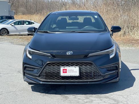 Certified 2024 Toyota Corolla SE w/ SE Premium Package FWD image 11