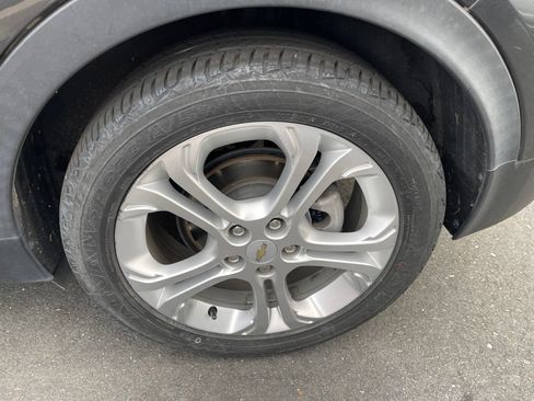 Used 2021 Chevrolet Bolt LT FWD image 3