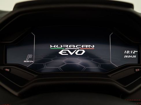Used 2021 Lamborghini Huracan EVO RWD image 14