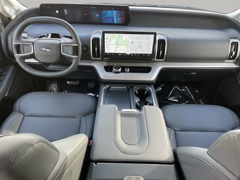New 2026 Ford Expedition Active RWD image 16