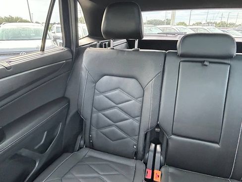Certified 2024 Volkswagen Atlas Cross Sport SE w/ Panoramic Sunroof Package FWD image 12