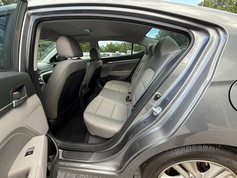 Used 2019 Hyundai Elantra Value Edition image 11