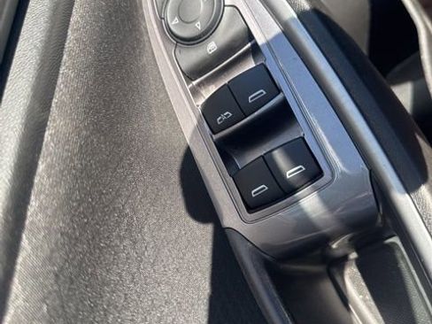 Used 2023 Chevrolet Malibu LT image 11