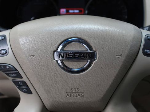 Used 2015 Nissan Pathfinder SL FWD image 12