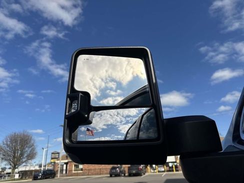 Used 2024 GMC Sierra 1500 Denali w/ Denali Reserve Package AWD/4WD image 13