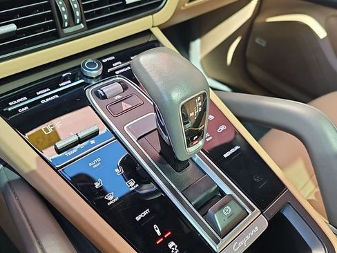 Used 2021 Porsche Cayenne S image 17