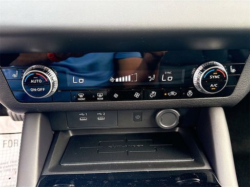 New 2026 Mitsubishi Outlander SE image 16