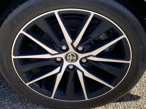Used 2022 Toyota Camry SE w/ Cold Weather Package AWD/4WD image 27