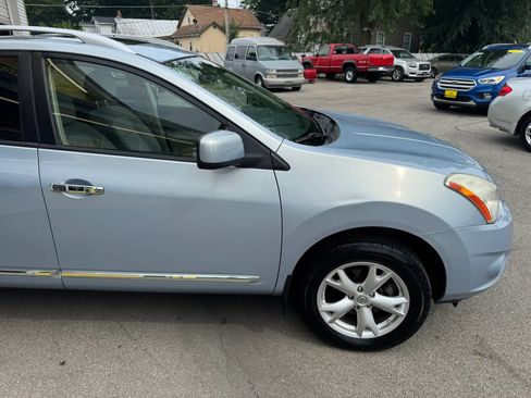 Used 2011 Nissan Rogue SV w/ Premium Pkg AWD/4WD image 11