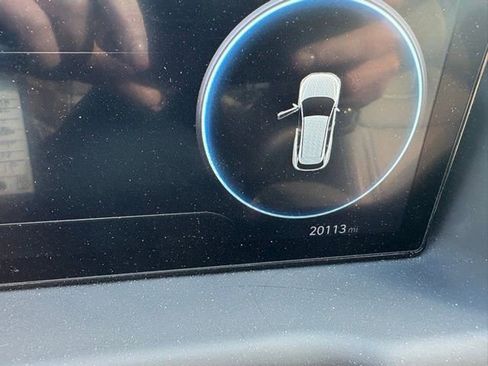 Used 2023 Hyundai Tucson Limited image 11