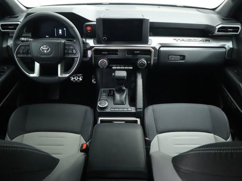 Used 2024 Toyota Tacoma TRD Sport image 13