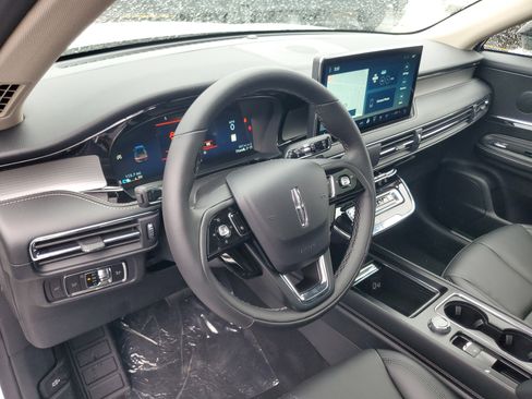 New 2026 Lincoln Corsair Premiere AWD/4WD image 13
