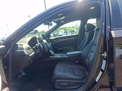 Used 2020 Honda Accord Sport image 13