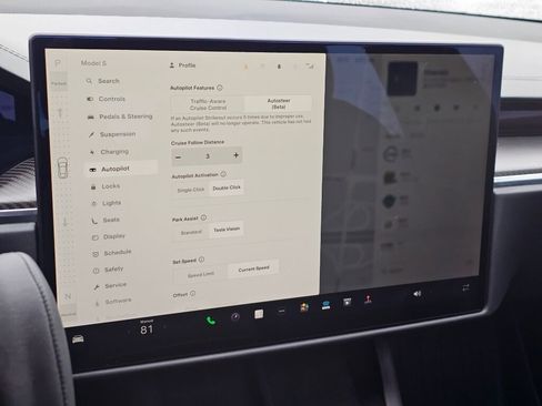 Used 2021 Tesla Model S Plaid image 32