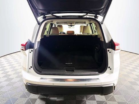 Certified 2025 Nissan Rogue SV AWD/4WD image 21