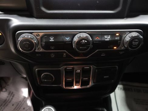 Used 2022 Jeep Gladiator Sport AWD/4WD image 26
