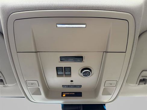 Used 2016 GMC Yukon Denali w/ Open Road Package image 21