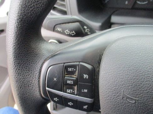 Used 2023 Ford Transit 350 XLT image 13