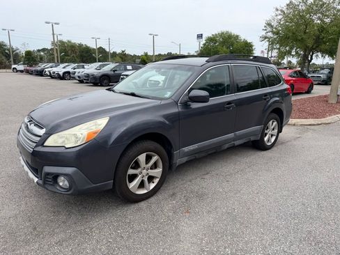 Used 2013 Subaru Outback 2.5i Limited AWD/4WD image 12