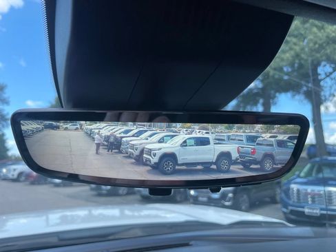 Used 2024 GMC Sierra 1500 AT4X AWD/4WD image 18