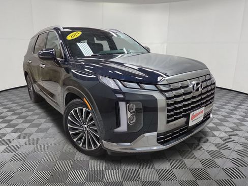 Used 2024 Hyundai Palisade Calligraphy AWD/4WD image 3