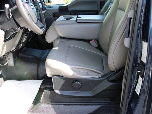 Used 2019 Ford F250 XL w/ Power Equipment Group AWD/4WD image 7