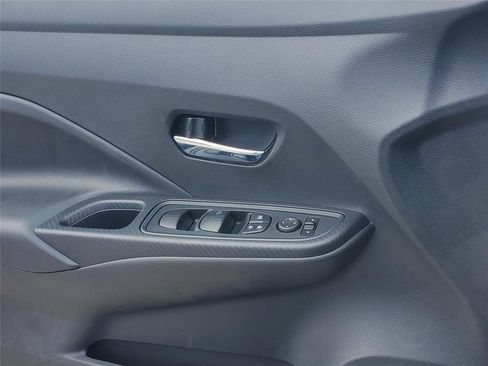 New 2025 Nissan Versa SV w/ Trunk Package FWD image 16