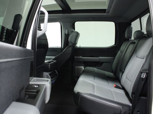 Used 2021 Ford F150 Lariat w/ Equipment Group 502A High image 13