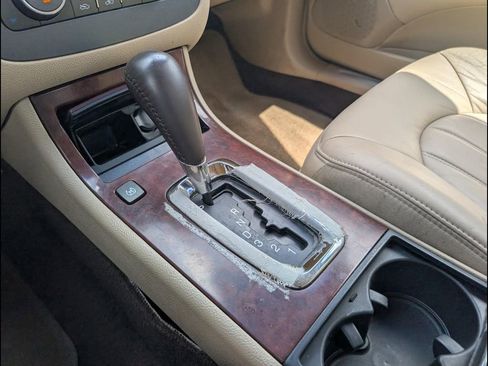 Used 2007 Buick Lucerne CXL w/ Luxury Package FWD image 19