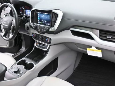 Used 2022 GMC Terrain SLT FWD image 29