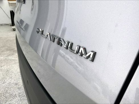 Used 2024 Toyota Grand Highlander Platinum image 43