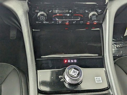 New 2025 Jeep Grand Cherokee Altitude image 20