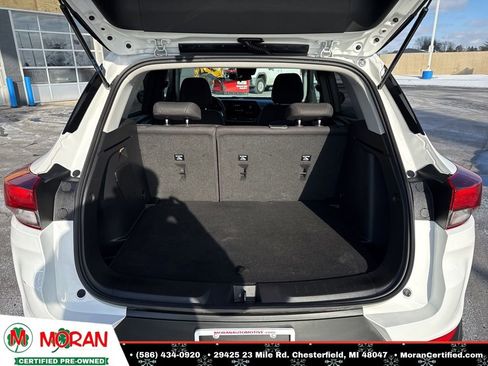 Used 2025 Chevrolet TrailBlazer LT w/ LT Cold Weather Package image 27