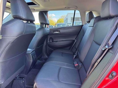 Used 2023 Toyota Corolla Cross XLE w/ Convenience Package AWD/4WD image 14