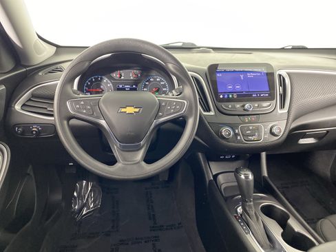 Used 2020 Chevrolet Malibu LS image 18