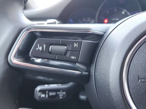 Used 2025 Porsche Macan image 30