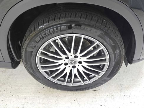 Certified 2026 Mercedes-Benz GLC 300 4MATIC image 9