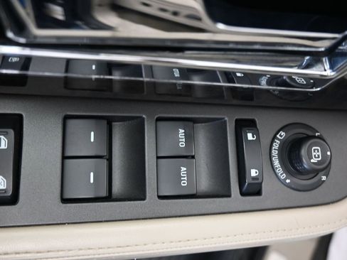 Used 2017 Lincoln Navigator Select image 26