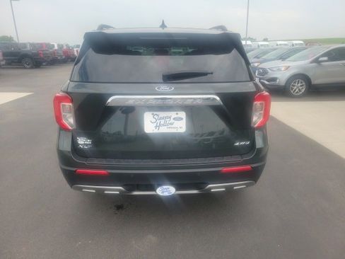 Used 2023 Ford Explorer XLT w/ Equipment Group 202A image 4