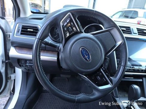 Used 2018 Subaru Outback 2.5i Limited image 8