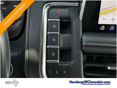 Used 2021 GMC Yukon XL SLT w/ SLT Premium Package RWD image 18
